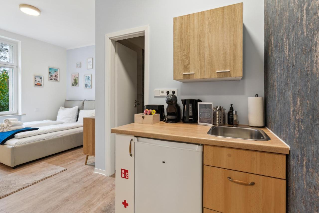 Vorstadtoase - 2 Personen - Eichwalde, Naehe Ber - Queensize-Bett, Netflix, Parken Exterior foto